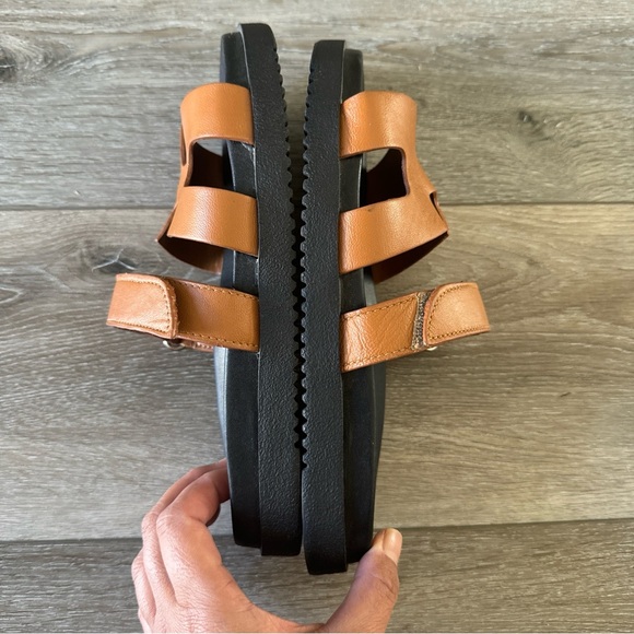 Steve Madden Mayven Camel Leather Sandal Size 7.5 EUC - Picture 7 of 8